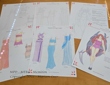 Memitim paper dolls and clothes
